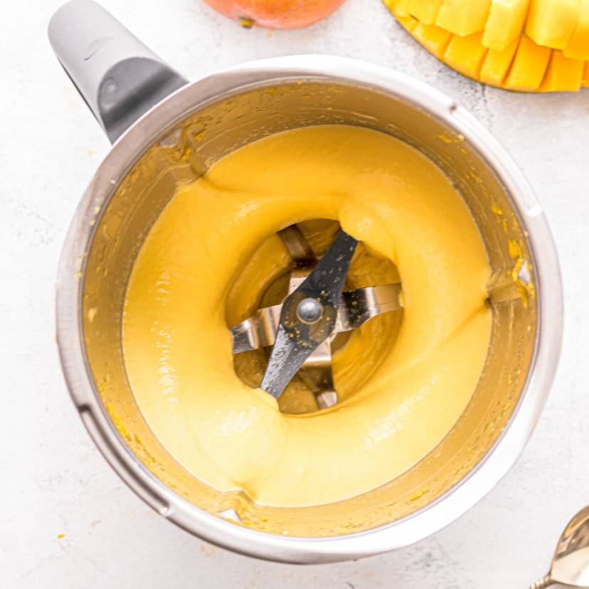 Miękkie lody z mango bez dodatku cukru